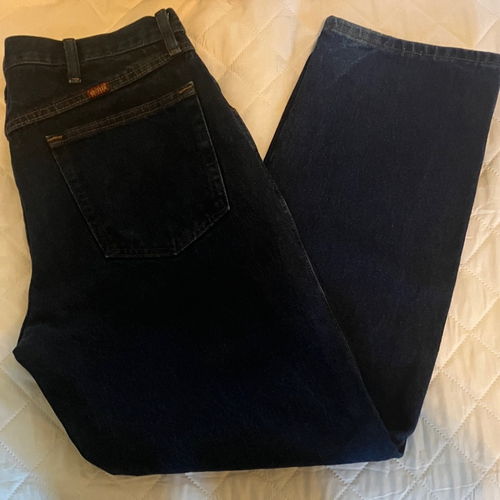 NWOT Men Rustler Dark Blue Straight Leg Jean Size 35x30